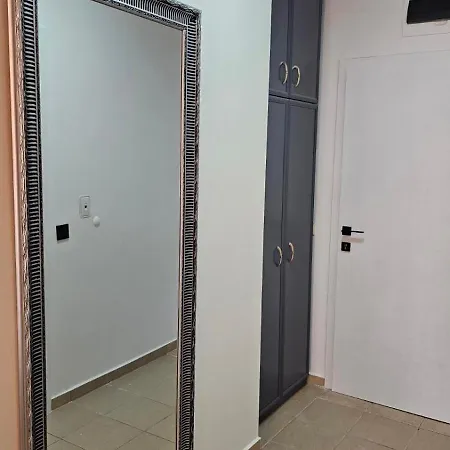 Vladan * Σωζόπολη
